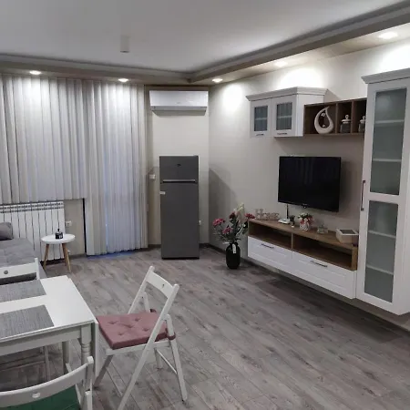 Apartament Flowers *